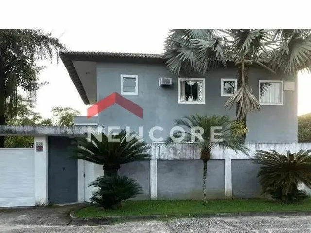 Imagem: Casa de Condomínio em Rua Zenetildes Alves