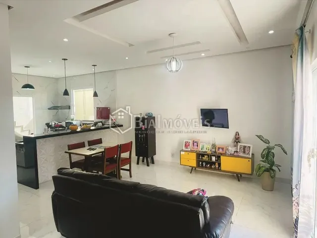 Imagem: Casa Linear em Ótimo Local - Estr. Do Cabuçu