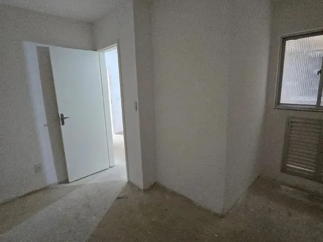 Imagem 7: Imóvel para Venda Possui 140 Metros Quadrados com 3 Quartos em Tanque - Rio de Janeiro