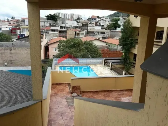 Imagem: A casa possui 5 Dormitórios, 5 Suítes, 5 Banheiros, 5