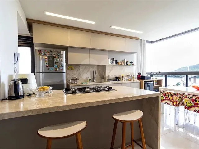 Imagem 7: Apartamento com 3 Quartos À Venda em Enseada do Suá - Es