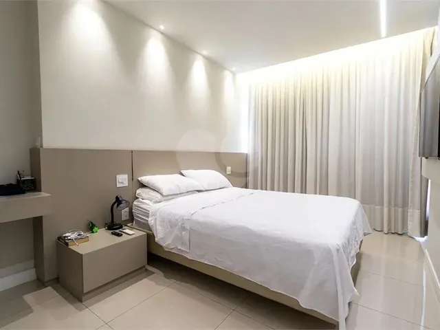 Imagem 2: Apartamento com 3 Quartos À Venda em Enseada do Suá - Es