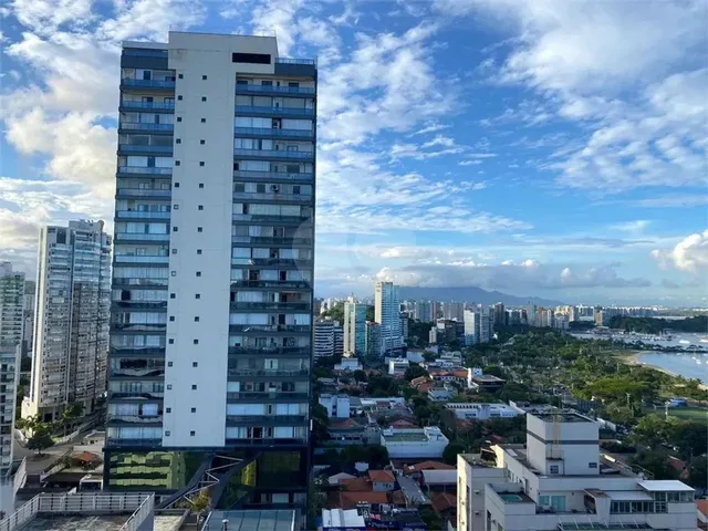Imagem 10: Apartamento com 3 Quartos À Venda em Enseada do Suá - Es