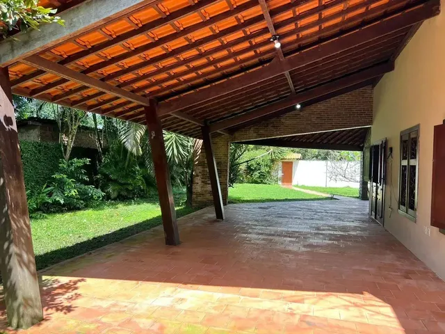 Imagem 3: Imóvel para Venda Possui 320 Metros Quadrados com 3 Quartos em Oitenta - Camaragibe - Pe