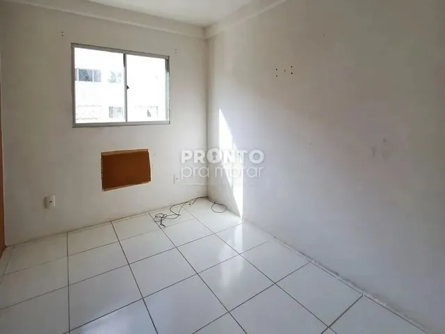 Imagem: O apartamento possui 2 Dormitórios, 1 Banheiro, 1 Vaga na