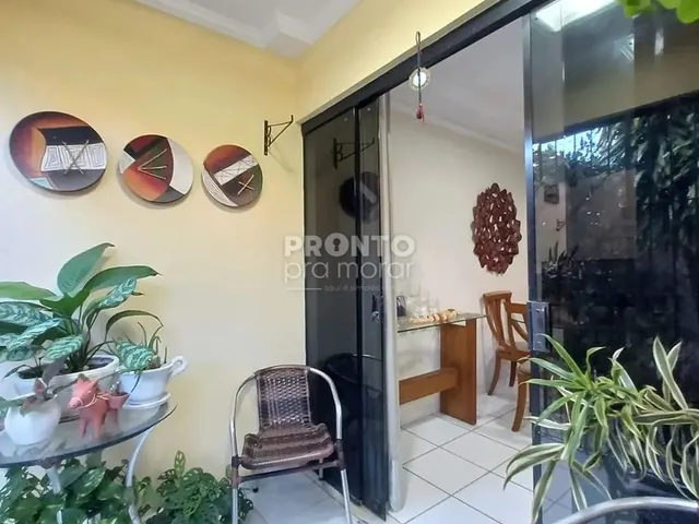 Imagem: Casa de Condomínio com 3 Quartos em Jardim