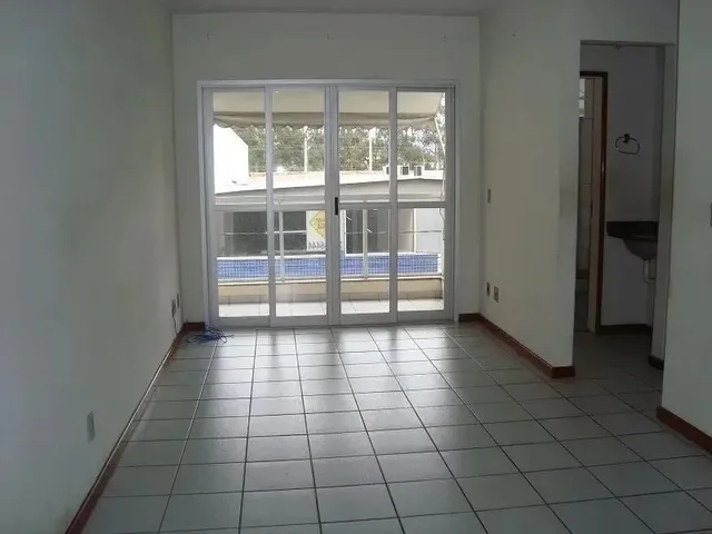 Imagem: Apartamento de 2 Quartos, Frente, Varanda