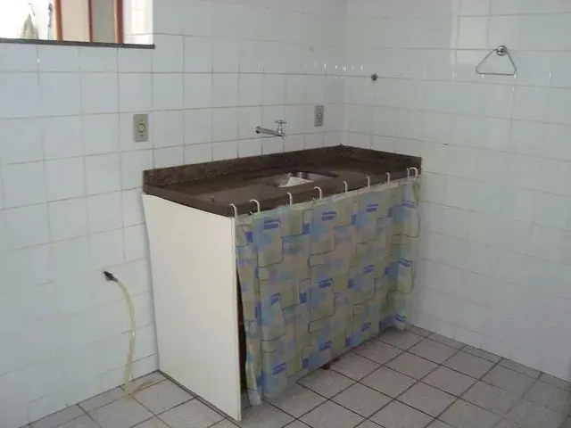 Imagem 4: Apartamento de 2 Quartos, Frente, Varanda, Elevador com 2 Quartos em Jardim da Penha - Vit