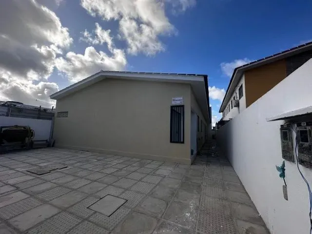 Imagem: A casa possui 2 Dormitórios, 1 Banheiro, 1 Vaga na