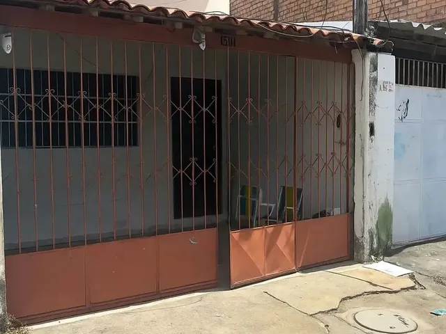 Imagem: Casa À Venda em Rua Pública, Pajuçara