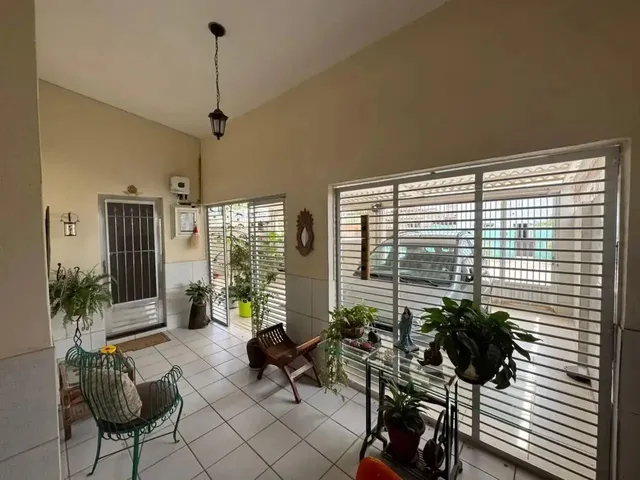 Imagem: Casa À Venda em Rua Pública, Salgadinho
