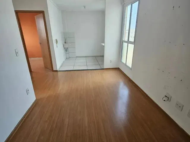 Imagem: O apartamento possui 2 Dormitórios, 1 Banheiro, 1 Vaga na