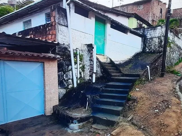 Imagem: Vende-Se Uma Casa a Vista