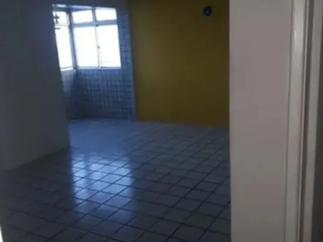 Imagem 2: Ap. 2 Quartos + Dependência - Candeias - 12º Andar