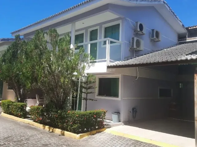 Imagem: A casa em condomínio possui 4 Dormitórios, 3 Suítes, 3