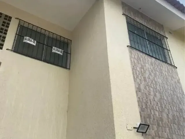 Imagem: O apartamento possui 2 Dormitórios, 1 Banheiro e está