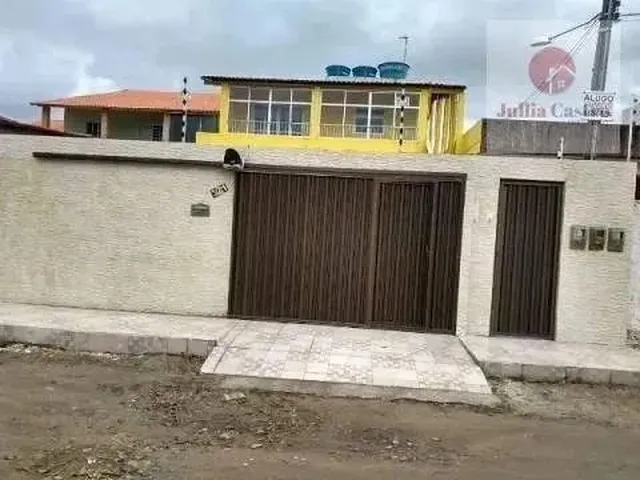 Imagem: Vendo Excelente Casa com 3 Quartos no Bairro