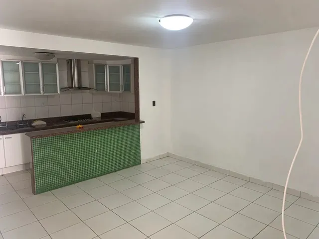 Imagem: Alugo Casa de 3Qts no Bueno!