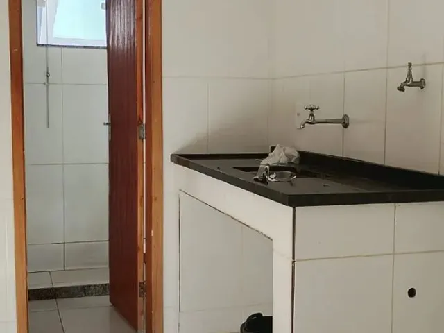 Imagem: Aluga-Se Casa Rua do Queimado 295