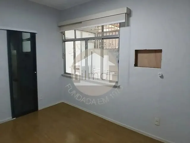 Imagem 7: Irajá Apartamento de 68 M² com 2 Quartos, Dependência e Garagem, em Localização
