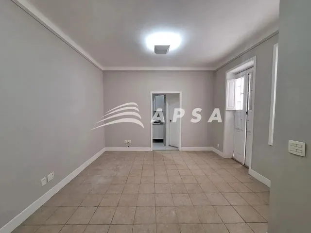 Imagem 3: Excelente Casa de Vila Totalmente Reformada, 03 Quartos Sendo Uma Suite, Cozinha Com