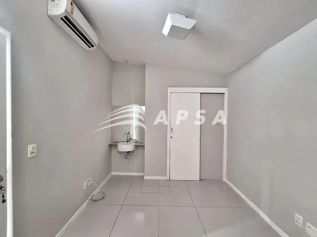 Imagem 4: Excelente Casa de Vila Totalmente Reformada, 03 Quartos Sendo Uma Suite, Cozinha Com