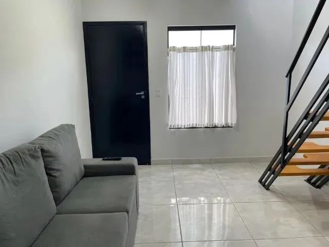 Imagem 1: Alugo Apt de 1/4, Tipo Kitnet Duplex, Todo Mobiliado (Próx. Ao Daia