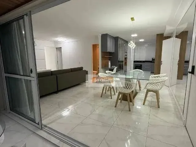 Imagem: O apartamento possui 2 Dormitórios, 2 Suítes, 3