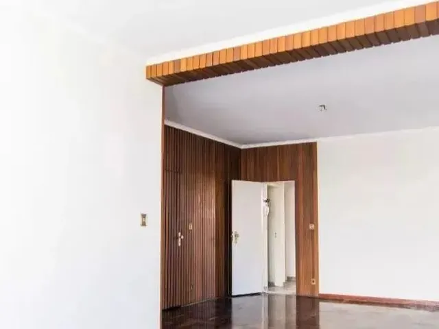 Imagem: O apartamento possui 3 Dormitórios, 1 Suíte, 2 Banheiros,