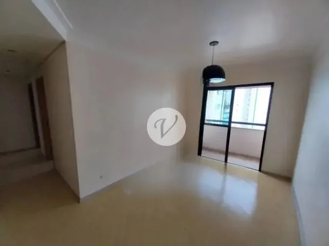 Imagem: O apartamento possui 3 Dormitórios, 1 Suíte, 2 Banheiros,