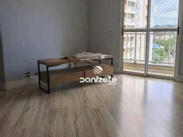 Imagem: O apartamento possui 3 Dormitórios, 1 Suíte, 2 Banheiros,