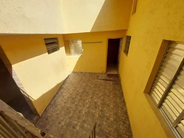 Imagem 6: Térrea para Aluguel Tem 210 Metros Quadrados com 3 Quartos