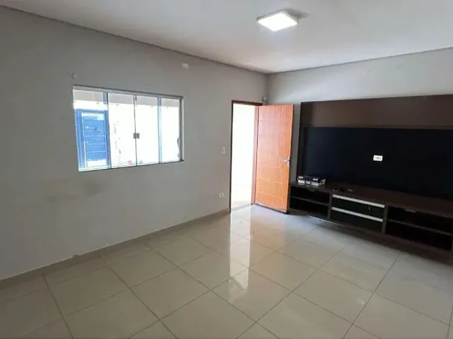 Imagem 12: Casa Térrea Rica em Armários