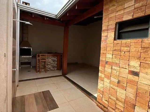 Imagem 7: Casa Térrea Rica em Armários