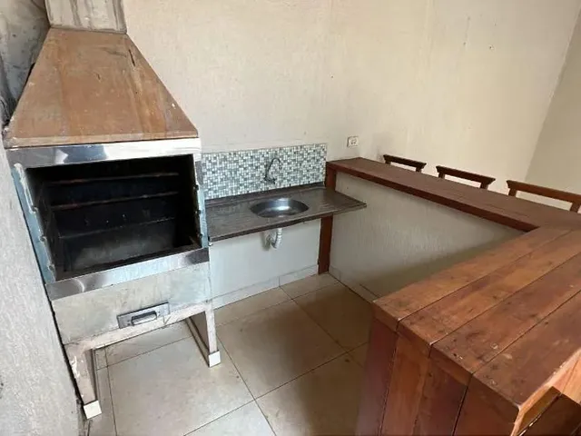 Imagem 2: Casa Térrea Rica em Armários
