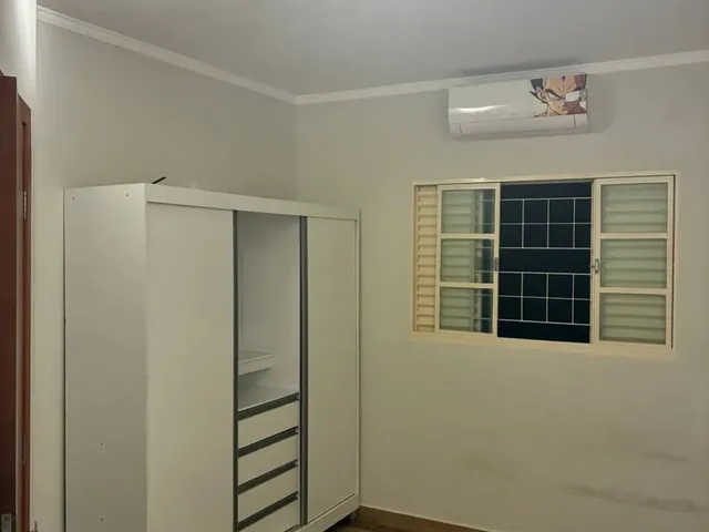 Imagem 5: Casa em Condomínio Fechado - Reformada e Pronta para Morar