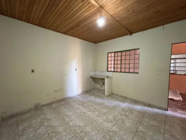 Imagem 5: Kitnet, Vila Popular, Livre de Água e Luz, Cozinha, Banheiro, Lavanderia e Garagem