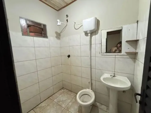 Imagem 6: Kitnet, Vila Popular, Livre de Água e Luz, Cozinha, Banheiro, Lavanderia e Garagem