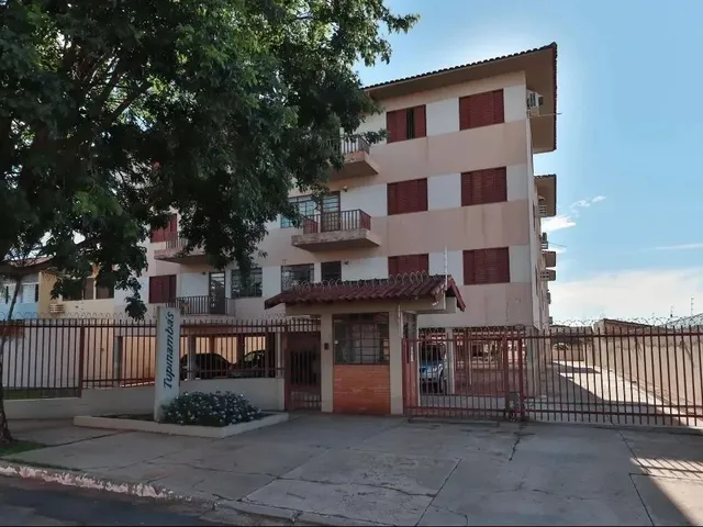 Imagem: O apartamento possui 2 Dormitórios, 1 Banheiro, 1 Vaga na