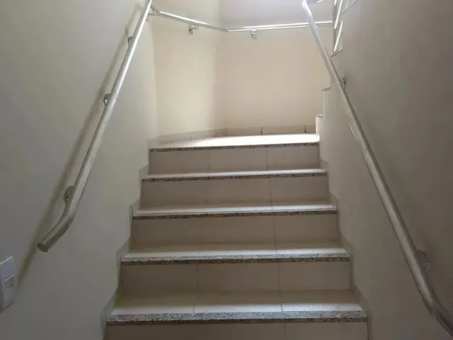 Imagem 7: Apartamento Bem Localizado Ao Lado Supermercado Comper da Rua Spipe Calarge e a 10 Minutos