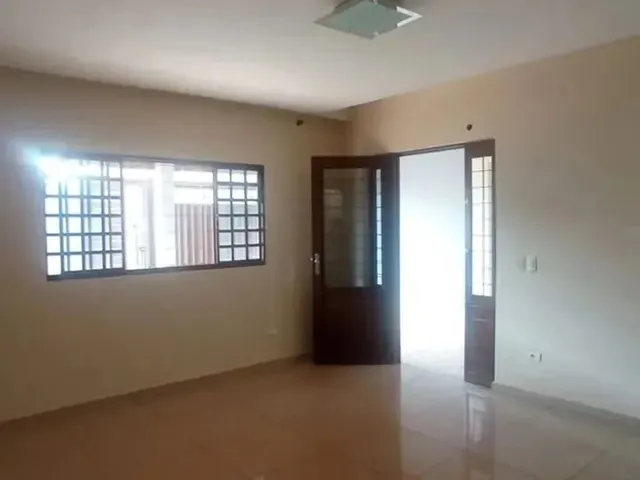 Imagem 13: Cod304 -Locação - Casa Ampla no Bairro Pioneiros- Campo Grande - Ms