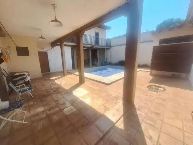 Imagem 9: Sobrado para Venda Possui 286 Metros Quadrados com 5 Quartos em Coopharádio - Campo