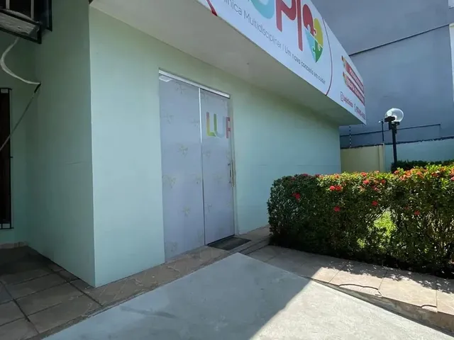 Imagem 10: Casa para Aluguel Possui 260 Metros Quadrados com 4 Quartos em Central - Macapá - Amapá