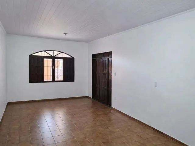 Imagem 2: Alugo Excelente Casa no Pacoval com 03 Quartos