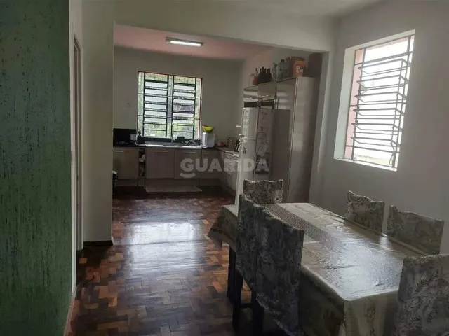 Imagem 6: Casa Residencial com 2 Dormitórios para Alugar no Bairro Teresópolis
