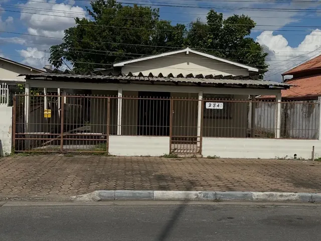 Imagem: Alugo Excelente Casa no Centro Rua Barão