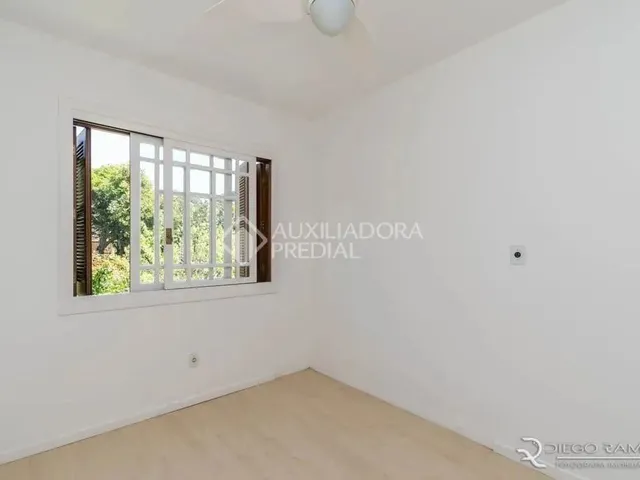 Imagem 2: 02 Dormitórios Sendo 01 com Ar Condicionado e 01 com Ventilador de Teto, Living 02