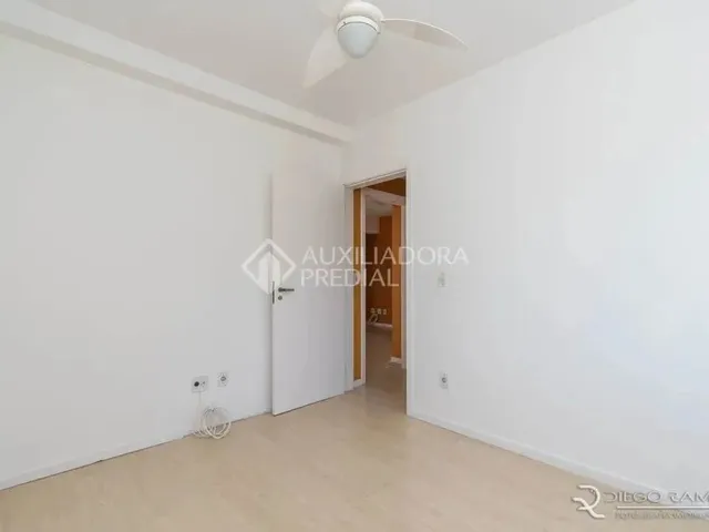 Imagem 7: 02 Dormitórios Sendo 01 com Ar Condicionado e 01 com Ventilador de Teto, Living 02