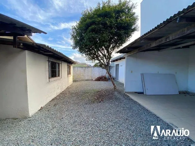 Imagem 2: Casa com 3 Dormitórios para Alugar em Cordeiros - Itajaí