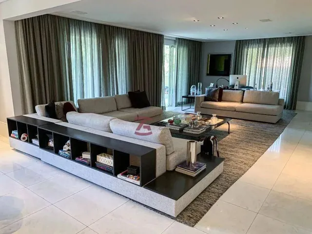 Imagem: Apartamento com 3 Dormitórios, 292 M²